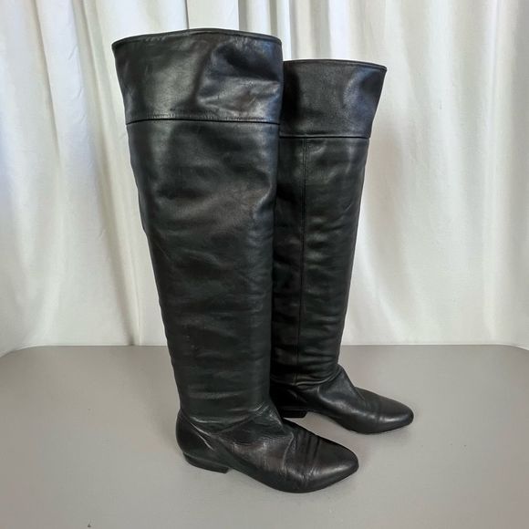SOLD                POUR LA VICTORIE WOMENS KNEE HIGH LEATHER BOOTS BLACK SIZE 8 - Picture 1 of 8